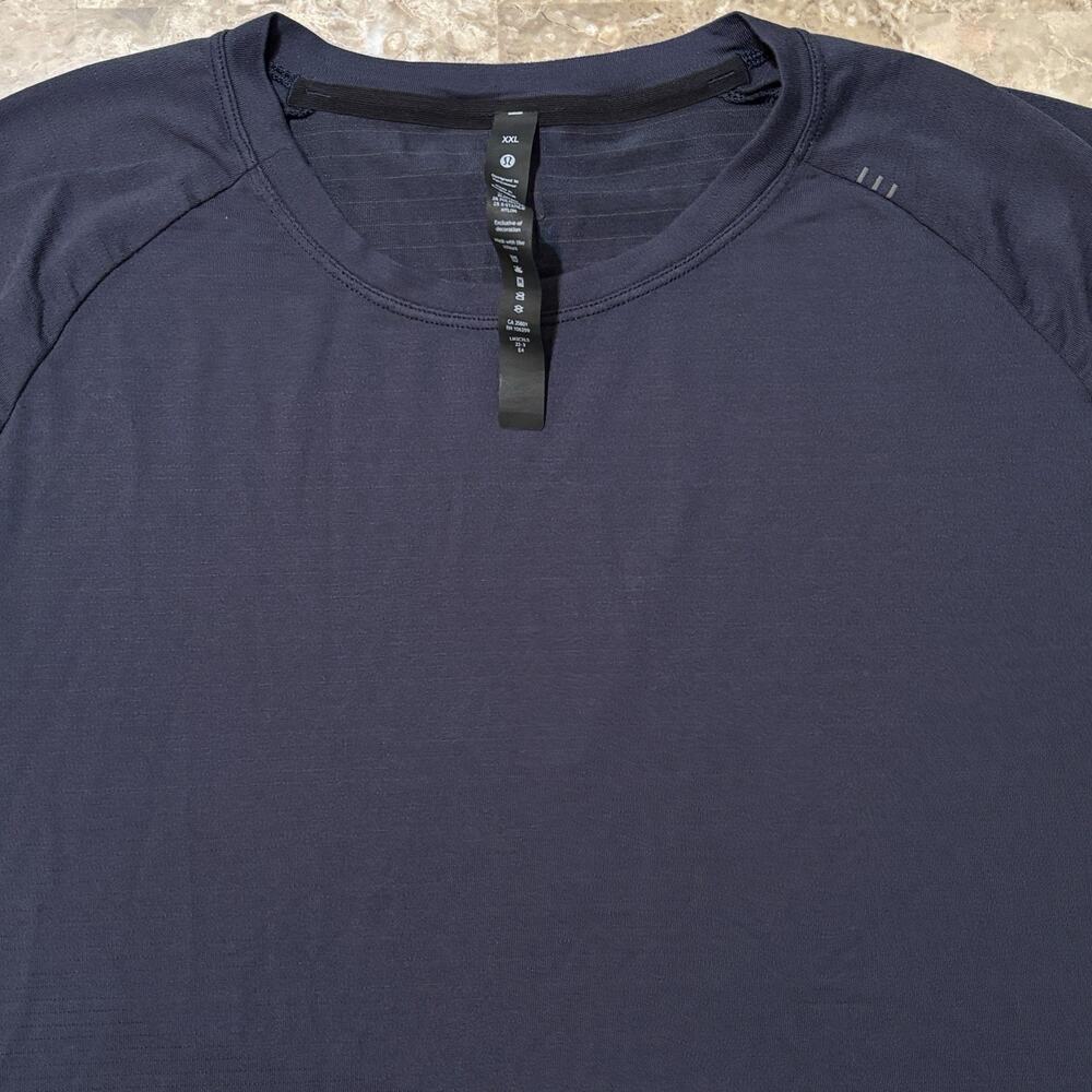 Lululemon Shirt Mens 2XL License To Train Blue Short Sleeve Drysense Gym